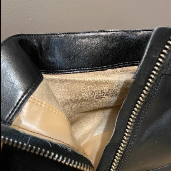 🔻SALE🔻MICHAEL KORS🔹EXCELLENT CONDITION • GENUINE LEATHER - Picture 9 of 11